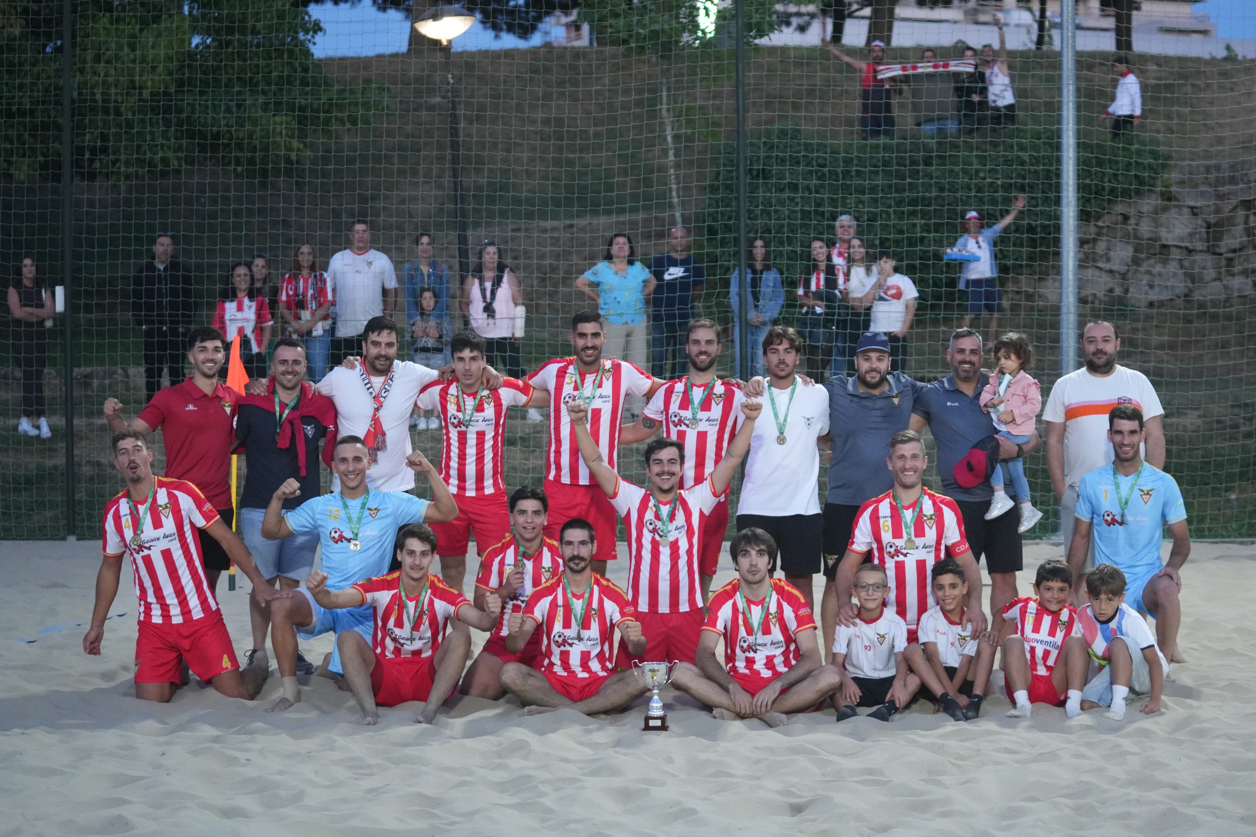 CD Aves - CAMPEÃO Distrital de Futebol de Praia 25